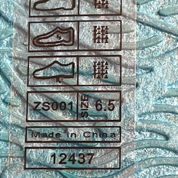 Blowfish Malibu Fruit Canvas Lace-Up Sneaker. Size 6.5 Off White Saltwater. NEW! - Picture 13 of 15